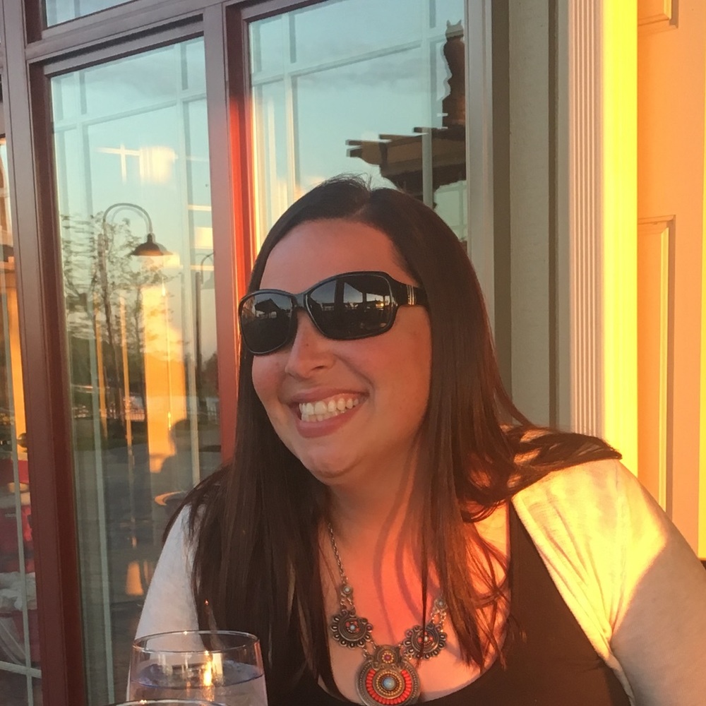 Meet your Posher, Elizabeth